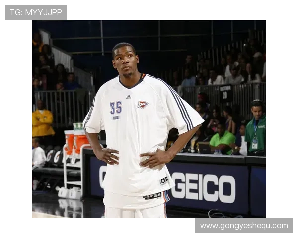 NBA直播娱乐官网为球迷打造互动社区，实时评论、投票和交流，增强用户粘性和参与感